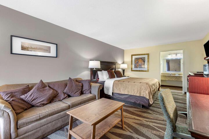 1 King Bed Upgrade (8 of 20)