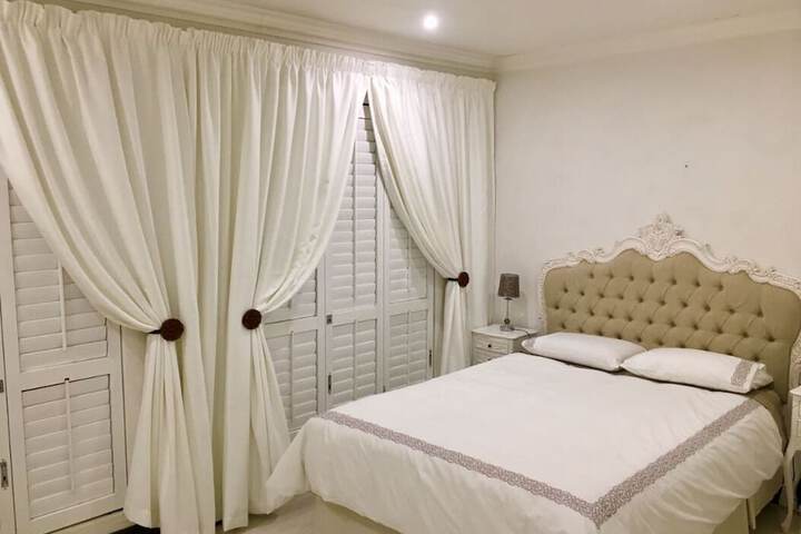 Room 145 of 216