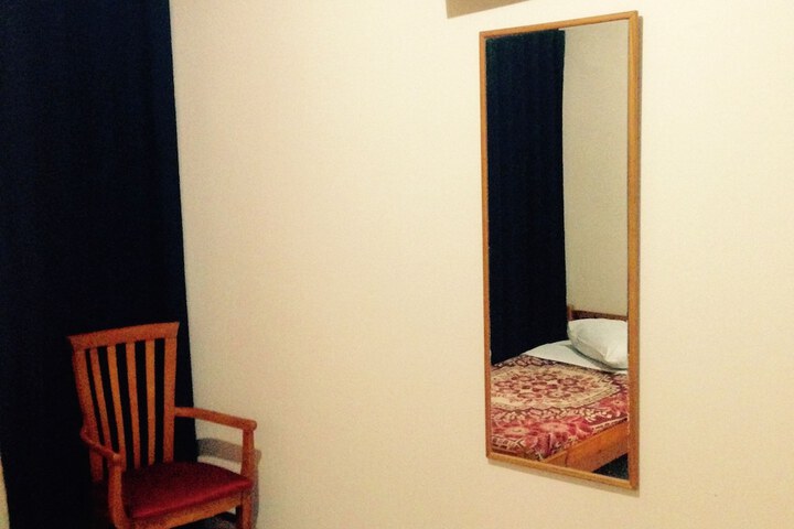 Room 10 of 15