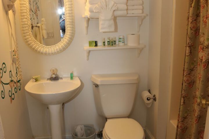 Room 54 of 68