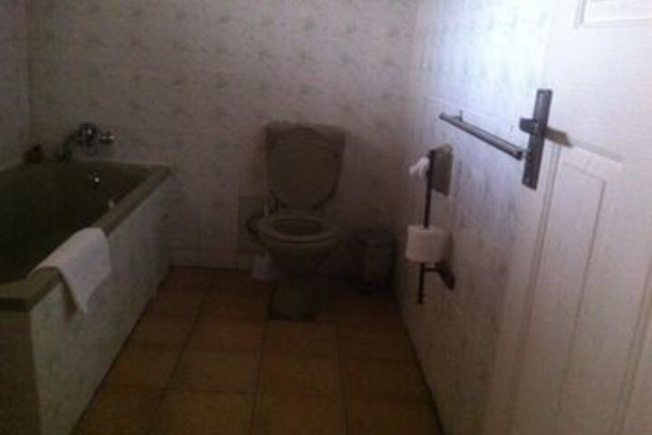 Room 3 of 53