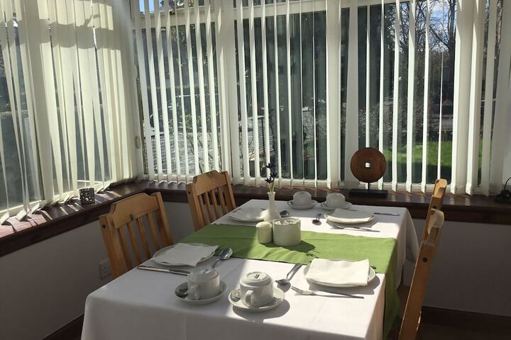 Dining 65 of 88
