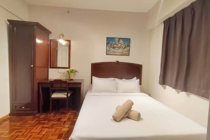 Room 18 of 131