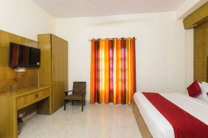 Room 12 of 54