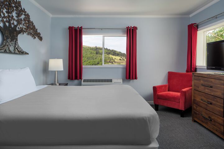Room 4 of 15