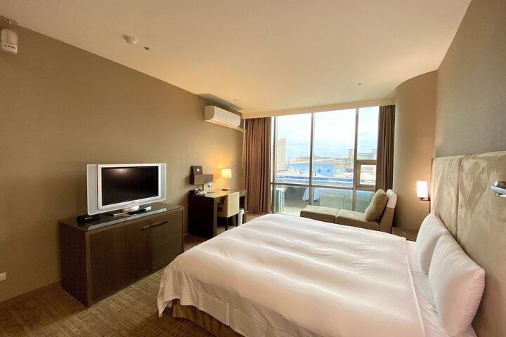 Room 9 of 45