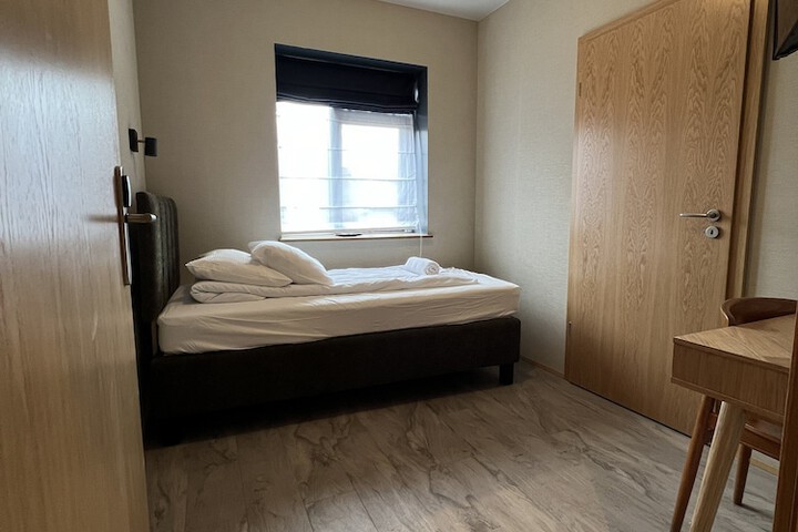 Room 19 of 79