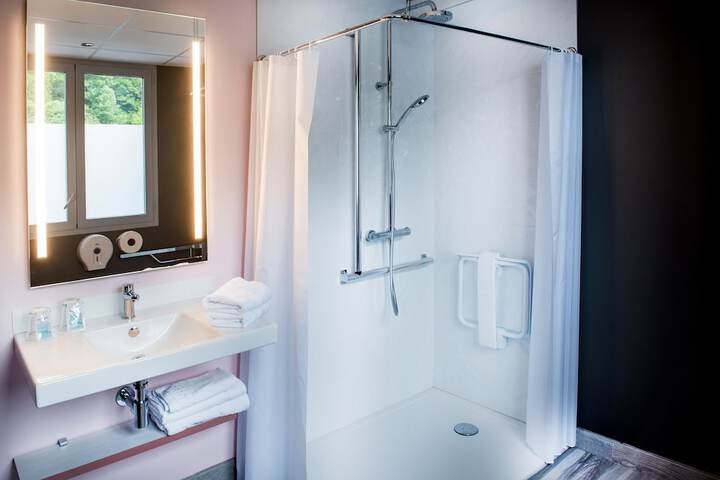 Clean Restrooms
