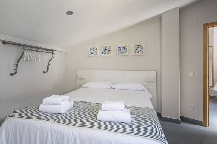 Room 10 of 56