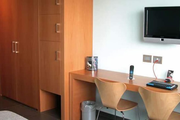 Room 9 of 53