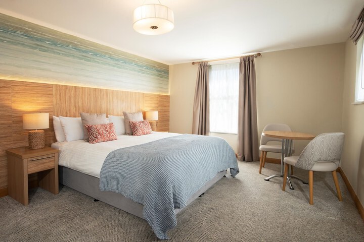Room 4 of 75