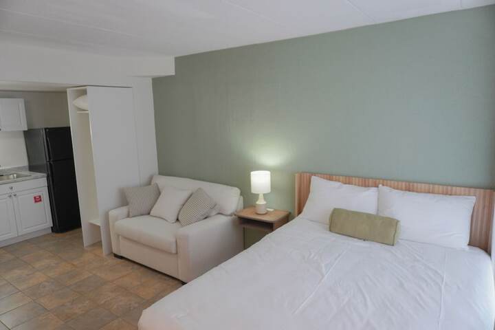 Room 9 of 30