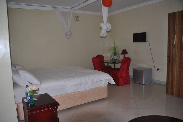Room 27 of 31
