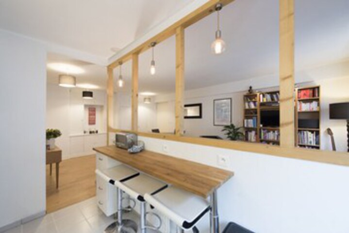 Room 4 of 12