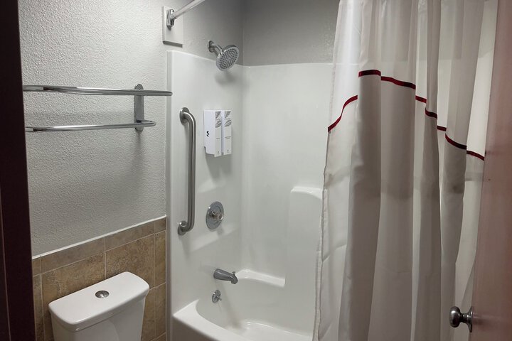 ADA Accessible Deluxe King (2 of 10)
