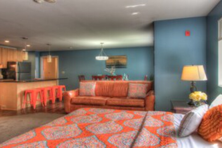 Room 28 of 35
