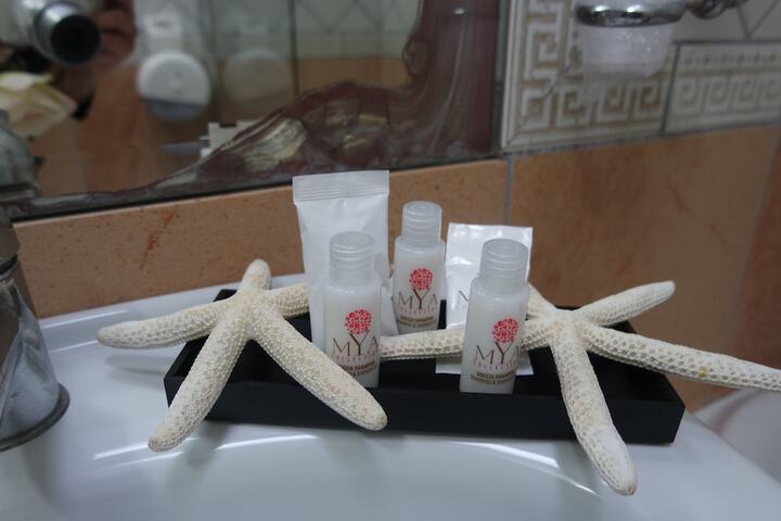 Room amenity