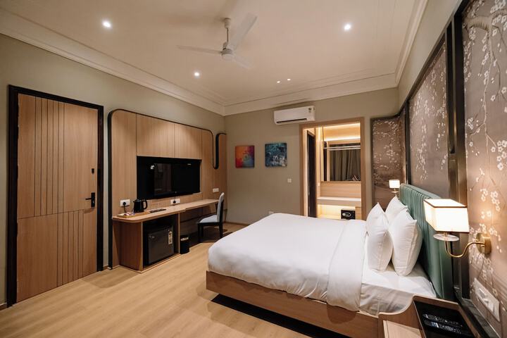 Room 25 of 64