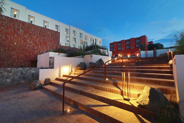 Hotel 136 of 137