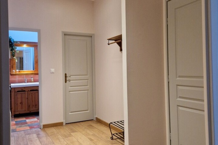 Room 11 of 35