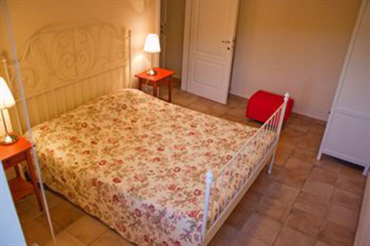 Room 17 of 40