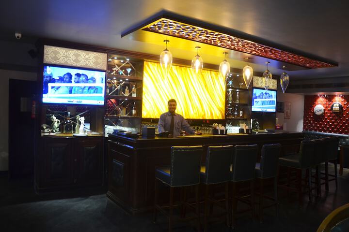 Dining Photos