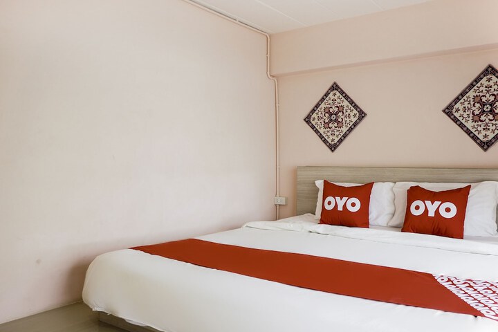 Room 8 of 40