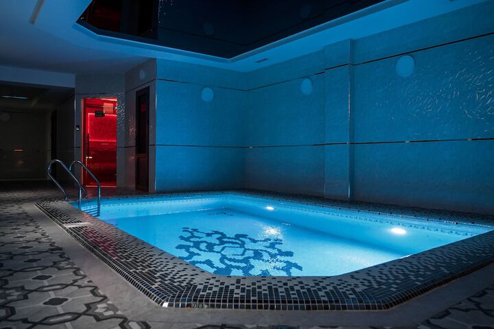 Pool 22 of 46