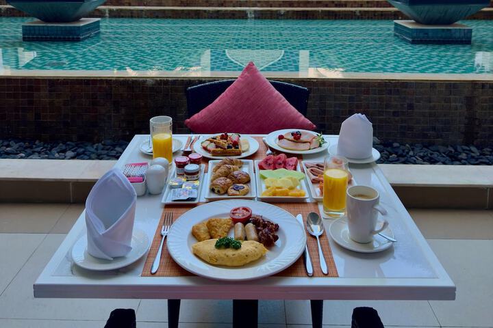 Breakfast/Coffee Service 91 of 189