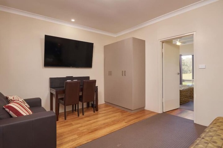 Room 3 of 55