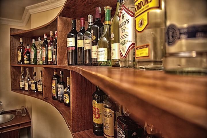 Lounge 56 of 74