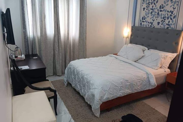 Room 8 of 19