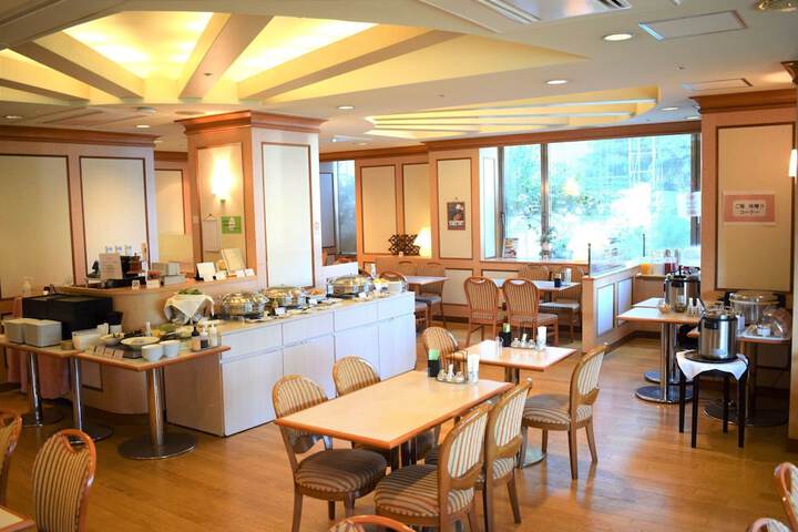 Dining Photos