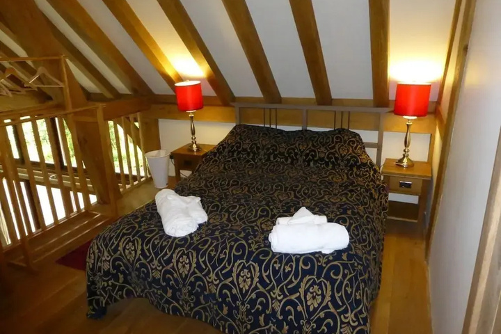 Photo of NIGHTINGALE BARN