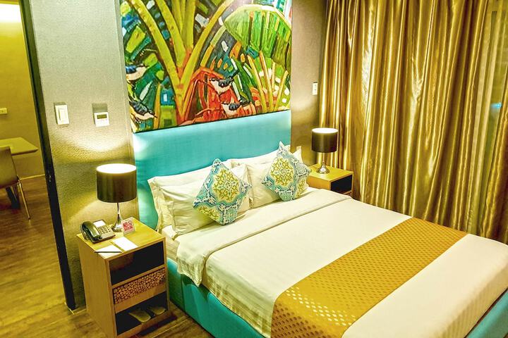 Room 25 of 64