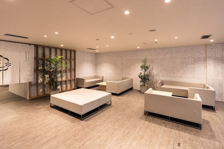 Hotel Lobby