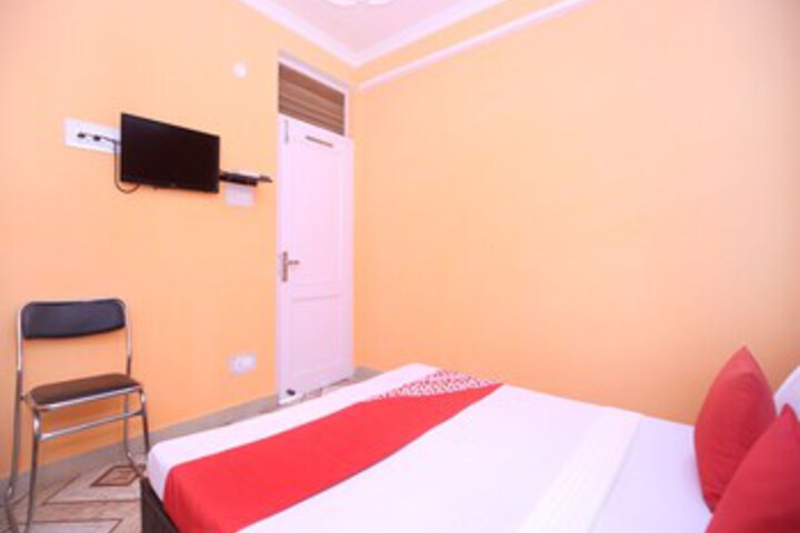 Room 17 of 23