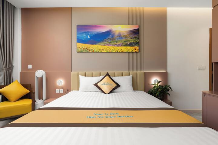 Room 15 of 51
