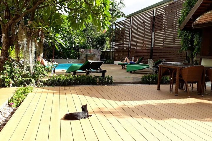 Pools & Facilities