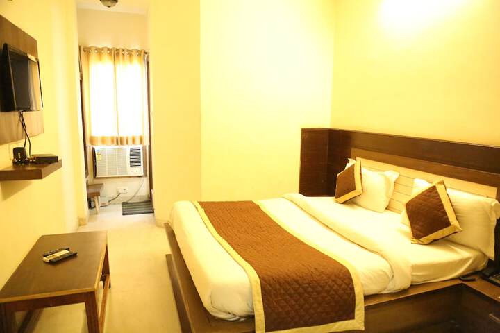 Room 22 of 35