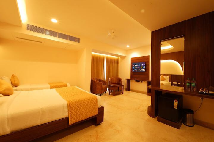 Room 6 of 22