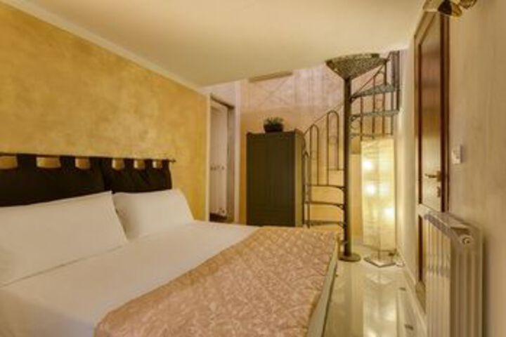 Room 27 of 101