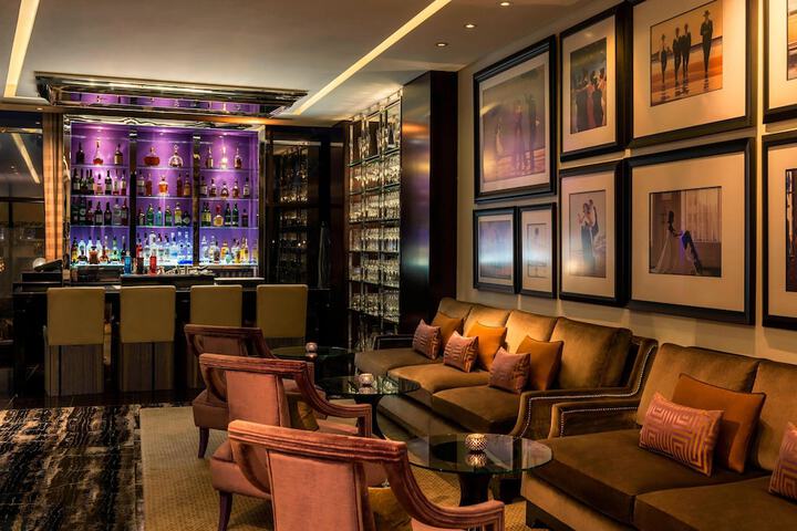 Lounge 294 of 334