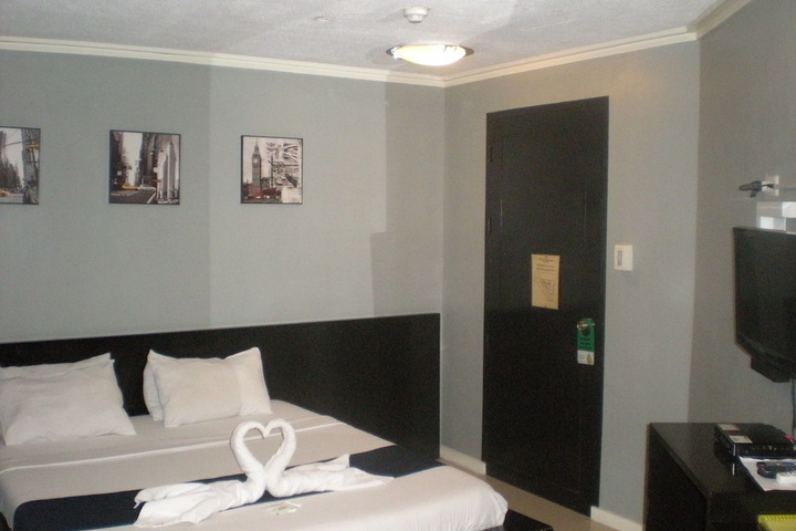 Room 5 of 31