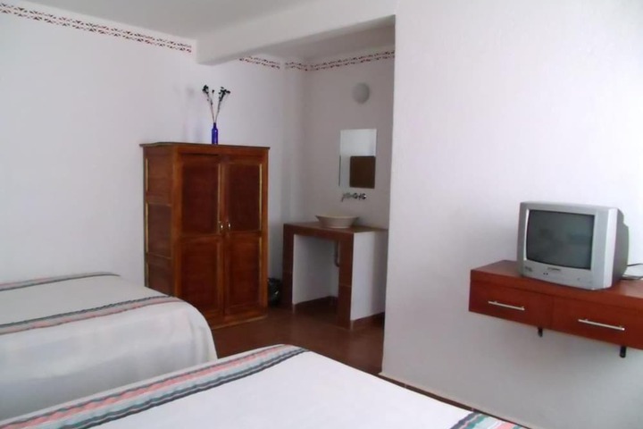 Room 6 of 43
