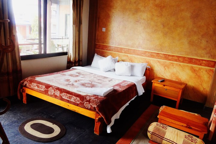 Room 6 of 49
