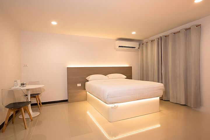Room 16 of 78