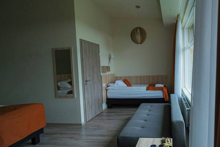 Room 21 of 89