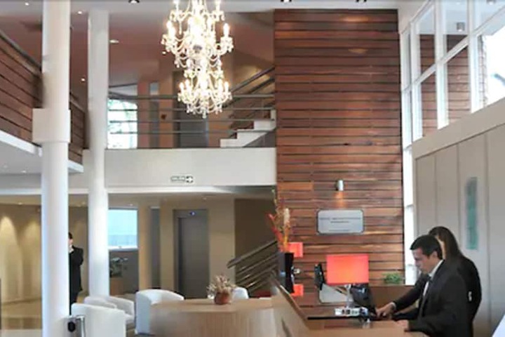 Guest Lobby