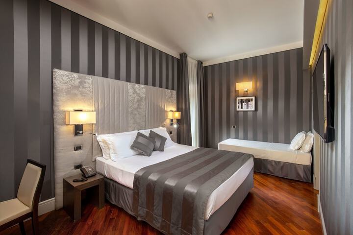 Room 25 of 78